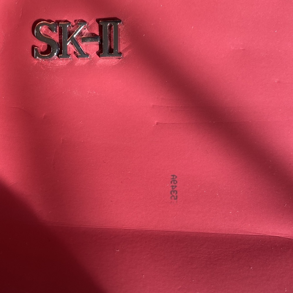 SK-II Makeup Bag - Picture 2 of 6